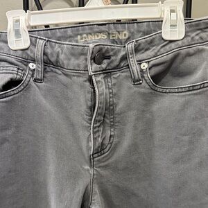 Lands' End  women’s Gray Jeans Sz 6